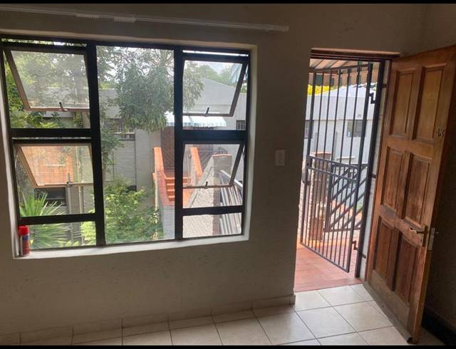 1 BEDROOM PROPERTY TO RENT IN AUCKLAND PARK